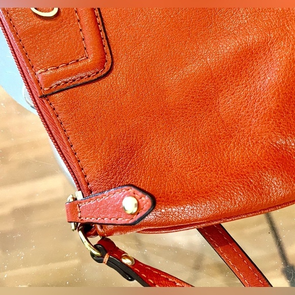 COACH PUMPKIN LEATHER  POUCHETTE - Picture 13 of 15
